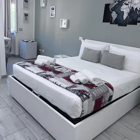 One Hundred ゲストハウス 3*