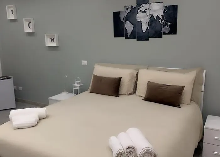 Affittacamere One Hundred 3*