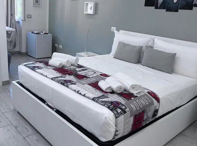 One Hundred Affittacamere 3*