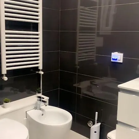 One Hundred Konukevi